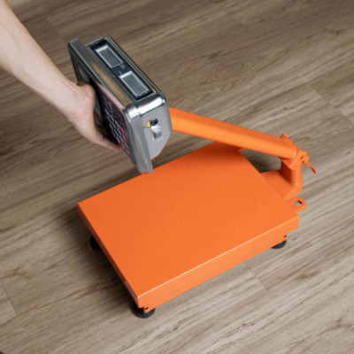 Báscula De Plataforma Plegable 100 Kg Recargable Con Display Truper (BAS-100PLA)