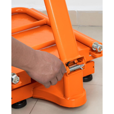 Báscula De Plataforma Plegable 200 Kg Recargable Con Display Truper (BAS-200PLA)