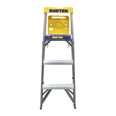 Escalera De Tijera 3 Peldaños Antideslizantes 90 Kg Surtek (ET3)