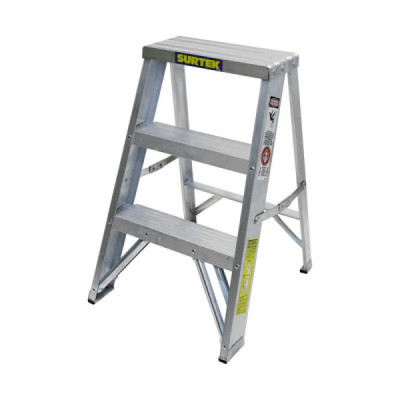 Escalera De Tijera 2 Peldaños Antideslizantes 90 Kg Surtek (TT2)